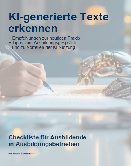 Titelbild zur Checkliste für Ausbilder KI-generierte Texte erkennen: Hand mit Stift schreibt, gegenüber Roboterhand